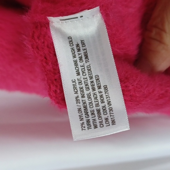 UNIVERSAL THREAD Soft Fuzzy Mock Turtleneck Pullover Sweater - Hot Pink 21" ptp - Picture 8 of 8